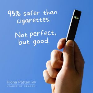 "thuốc lá điện tử an toàn hơn ít nhất 95% so với hút thuốc lá" - PHE